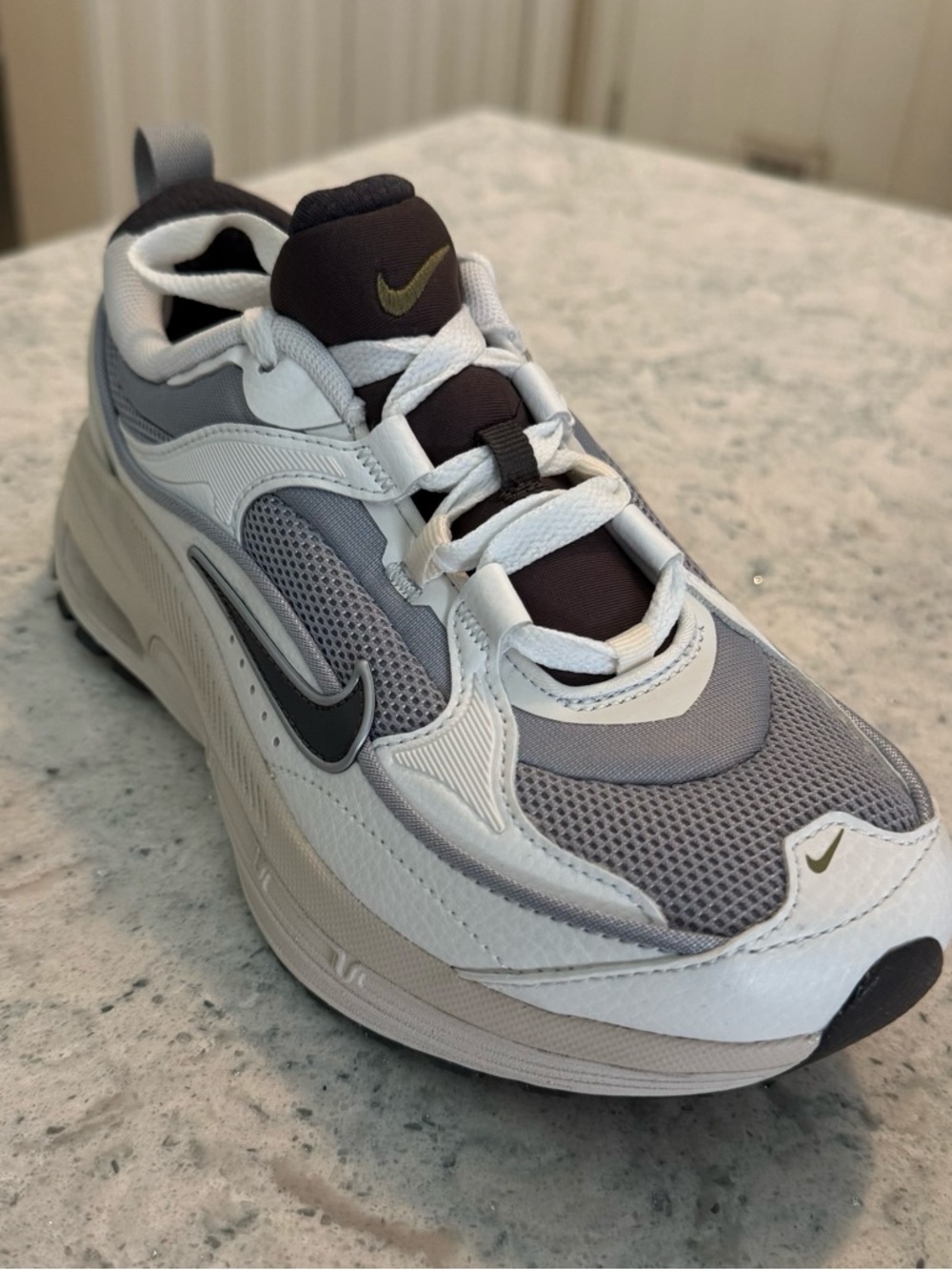 Nike Air Max Bliss Next Nature Wolf Grey Medium Ash Women’s Size 5 NEW - Picture 2 of 11